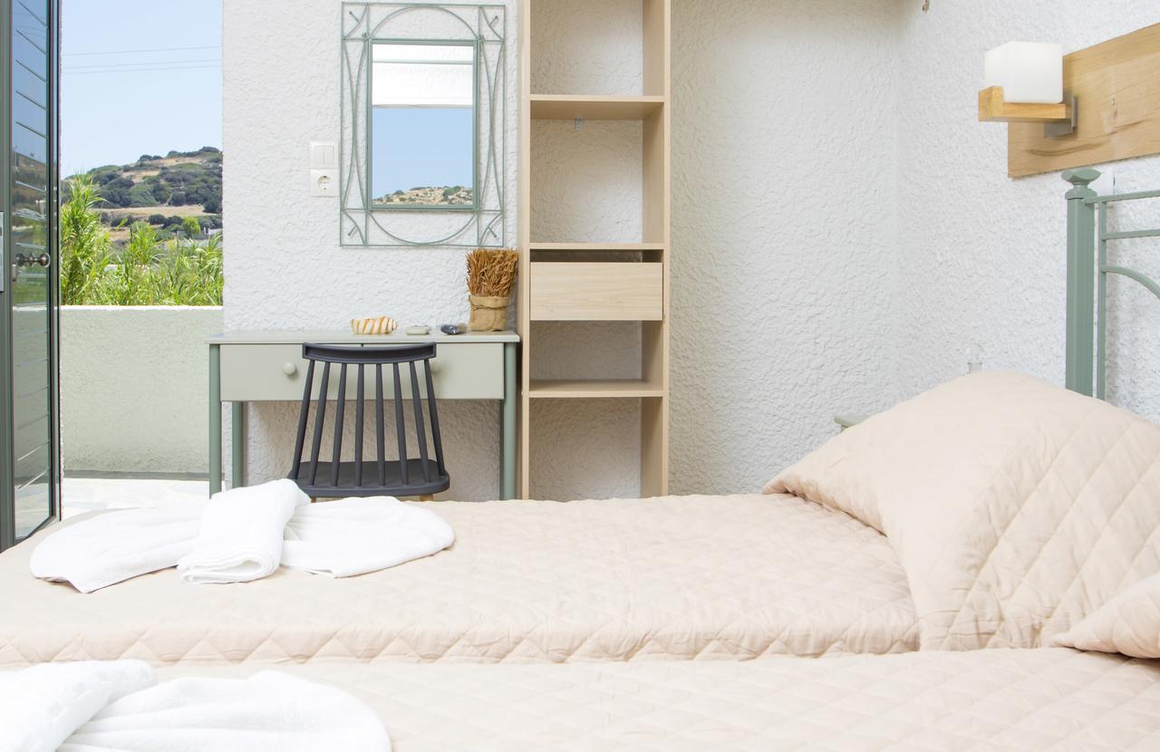 Syros Inn Galissas Bagian luar foto